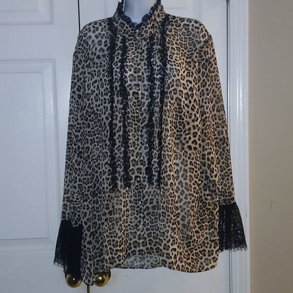 Touch of Cyn animal print sheer lace trim and lave sleeve blouse Sz 3x NWOT - Picture 1 of 8